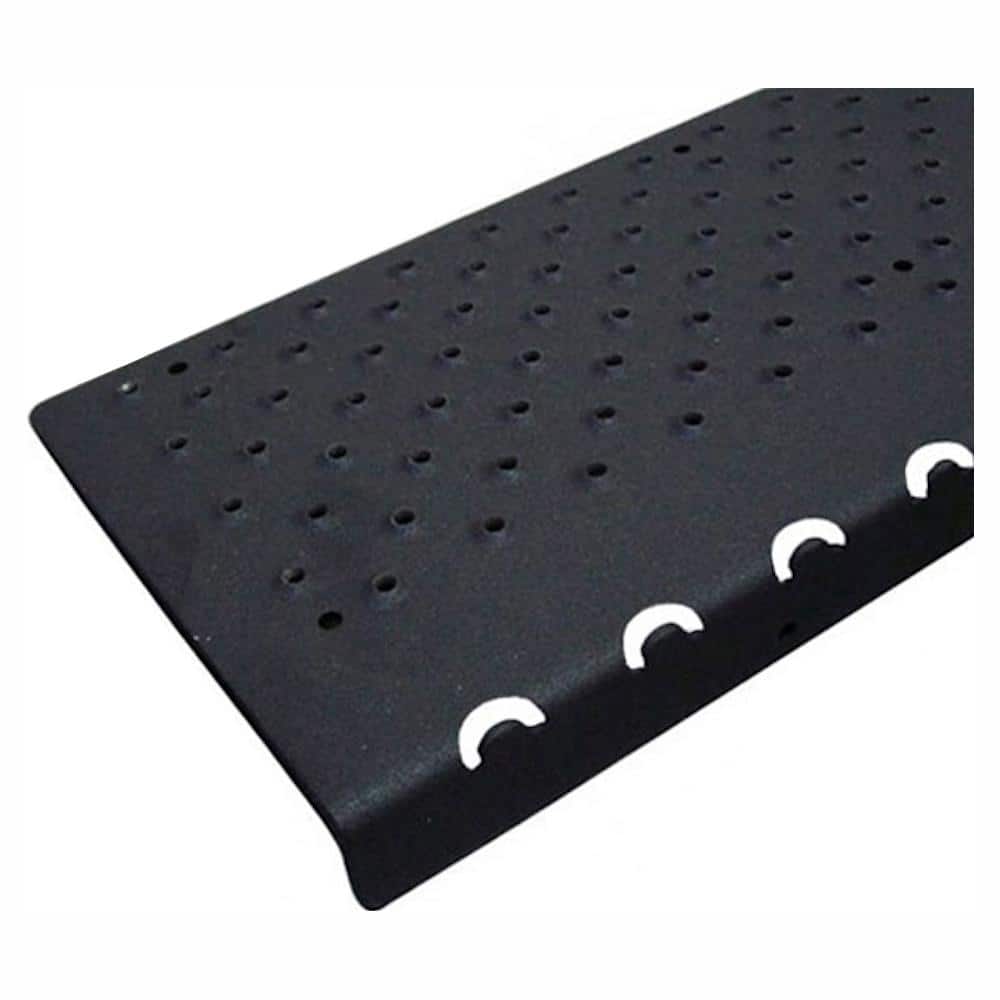 A single green leaf against a white background.