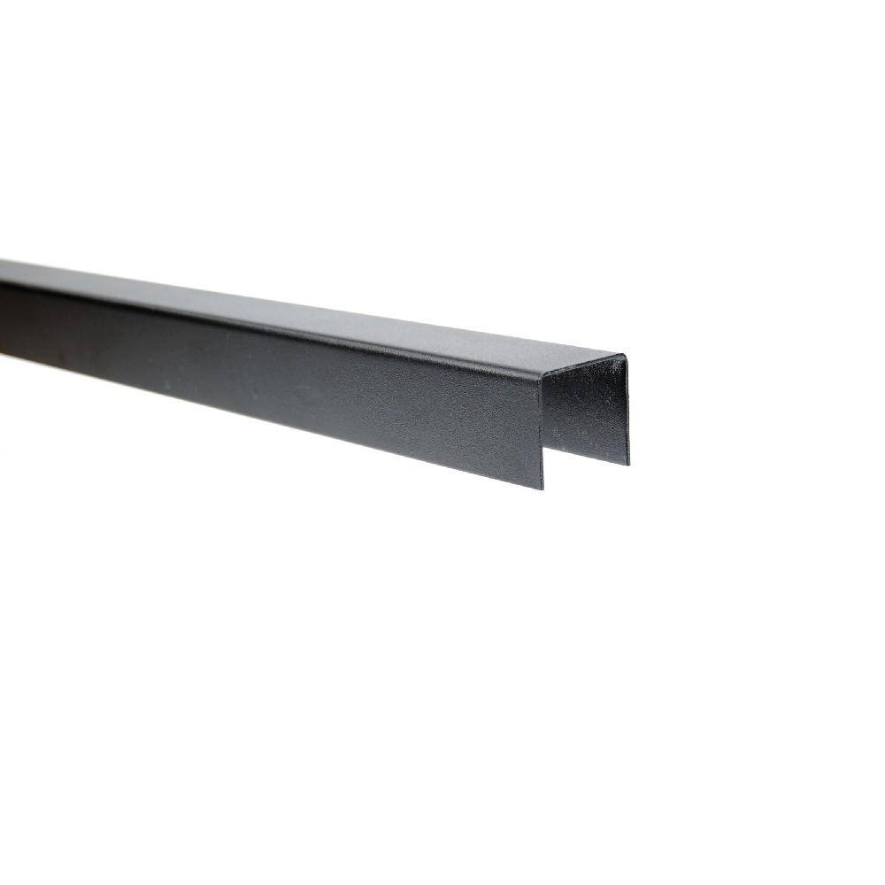 A single green leaf against a white background.