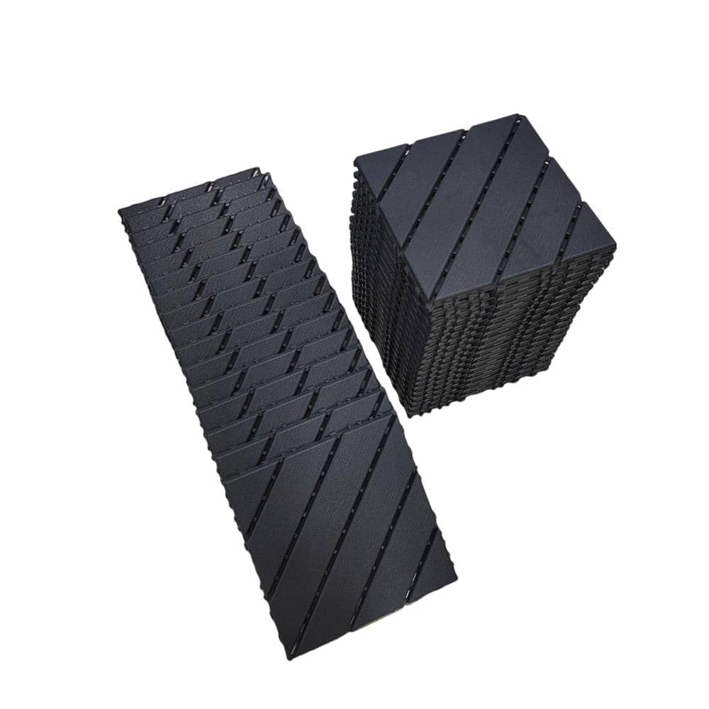 A single green leaf against a white background.