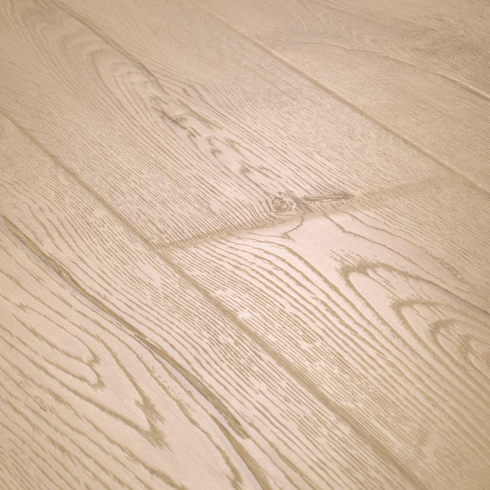 Pergo Outlast+ Waterproof Vienna Oak 10 mm T x 7.48 in. W x 47.24 in ...