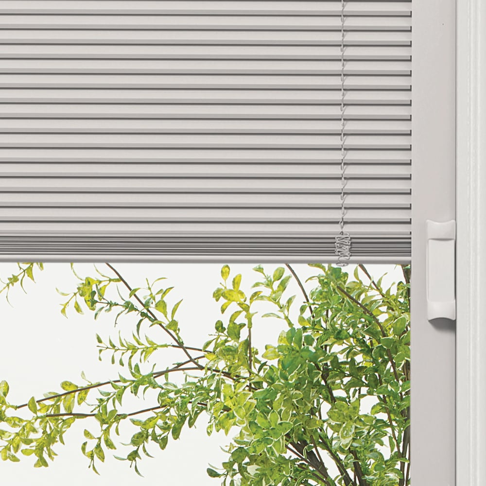 Masonite 30-in x 80-in Steel Half Lite Right-Hand Inswing Primed Prehung Front Door with Brickmould, Insulating Core, Blinds Between Glass