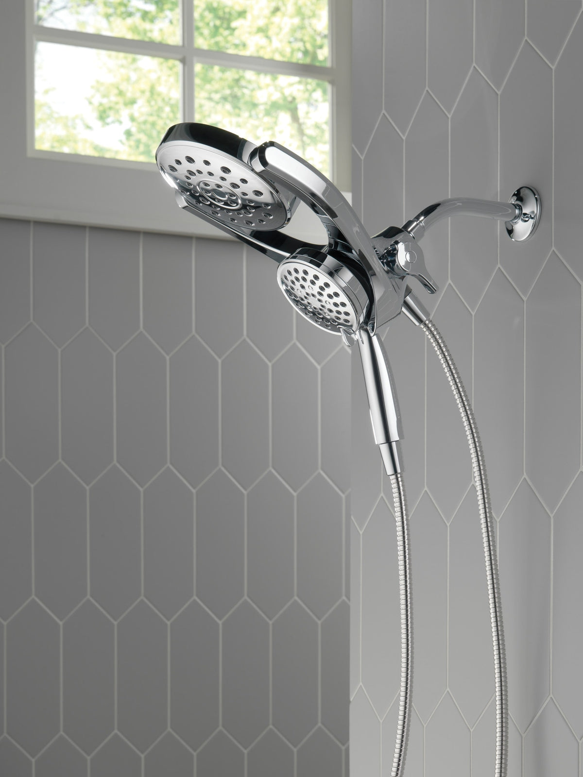 Delta HydroRain 4‑Spray Chrome Dual/Combo Shower Head with Hand Shower, 1.75 GPM (6.6 LPM)