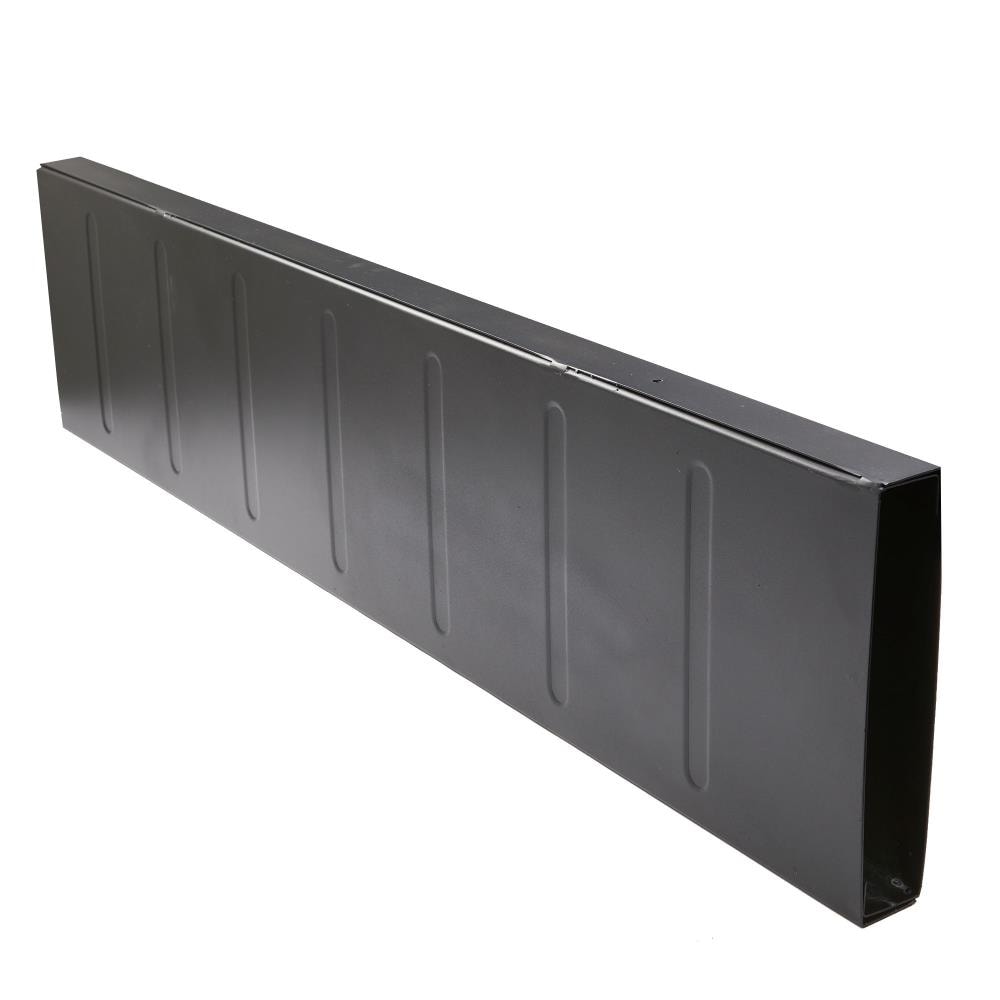 A single green leaf against a white background.