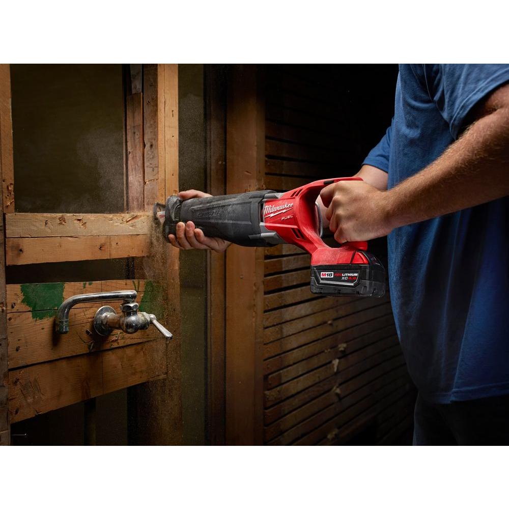 M18 FUEL 18-Volt Lithium-Ion Brushless Cordless SAWZALL Reciprocating Saw Kit with (1) 5.0Ah Batteries, Charger and Case