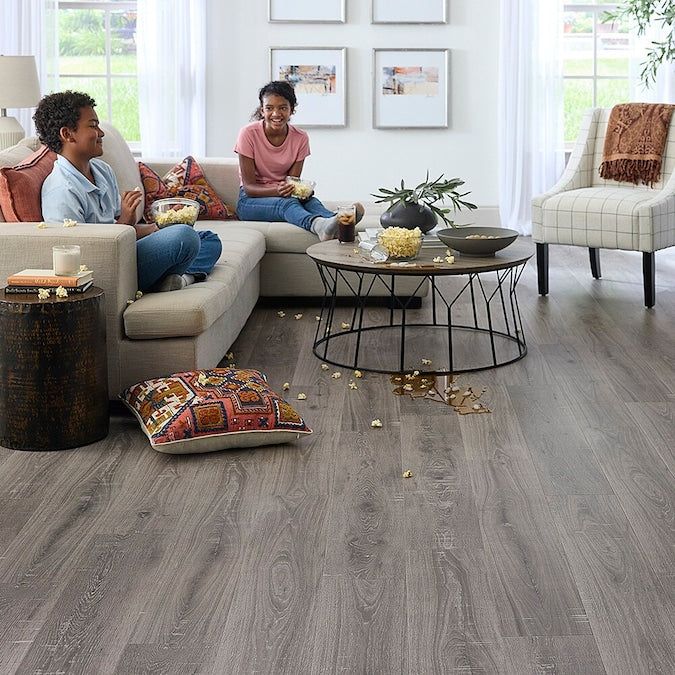 STAINMASTER PetProtect Hanford Oak 12-mm T x 7-1/2-in W x 47-1/4