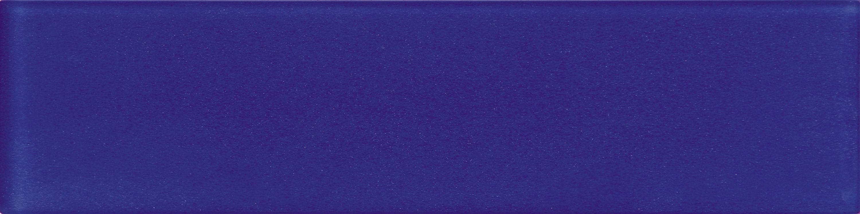 A single green leaf against a white background.