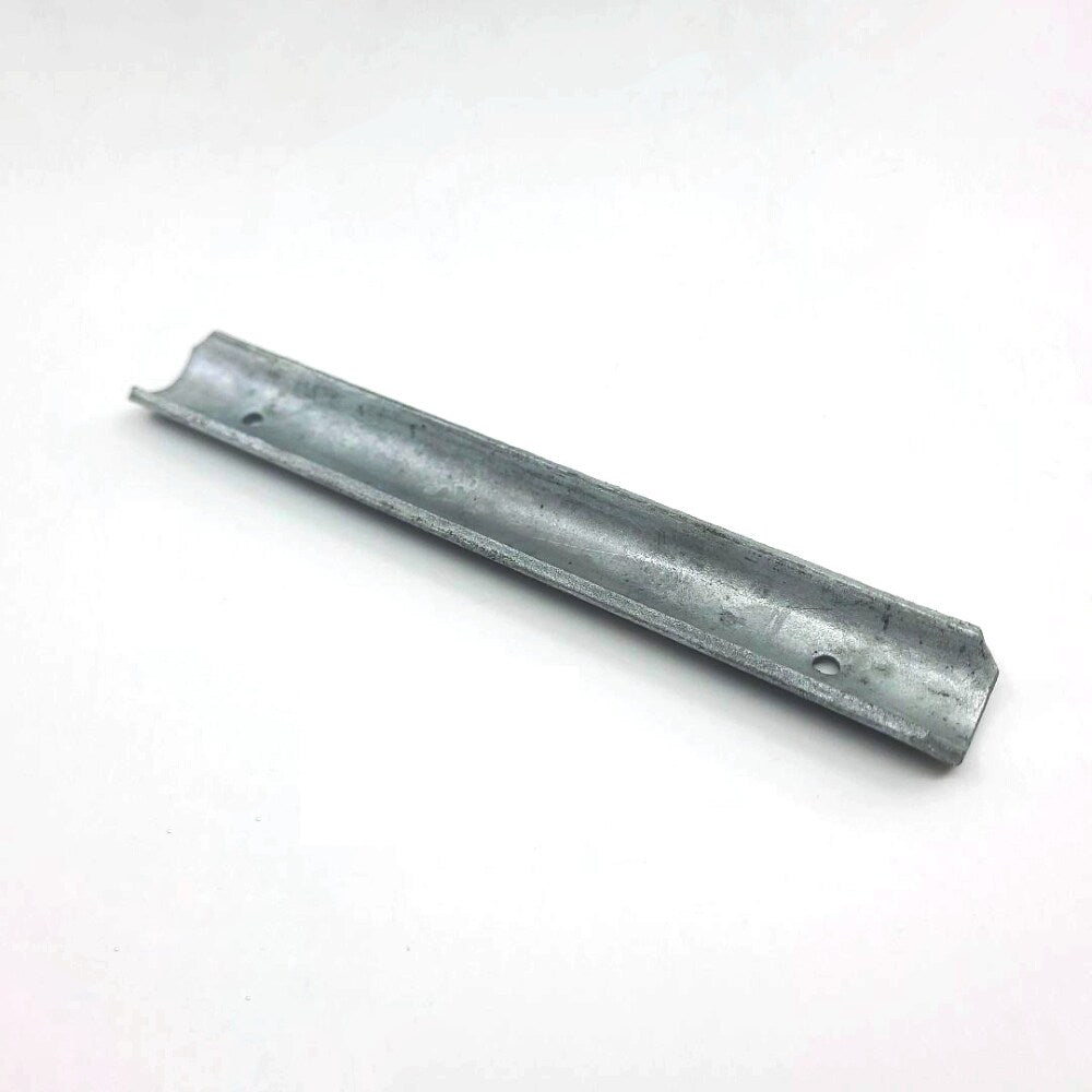 A single green leaf against a white background.