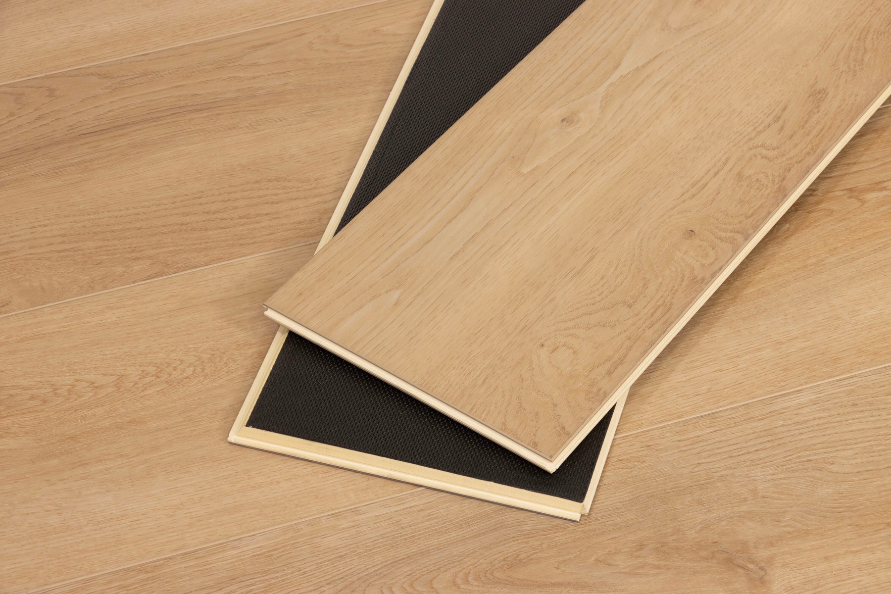 CALI (Sample) Legends South Wind Oak Brown Wood Look 20mil Waterproof