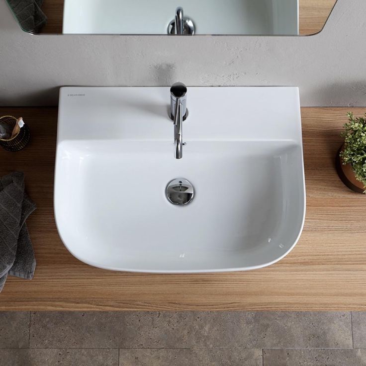 Nameeks Glam Wall Mounted Bathroom Sink in White