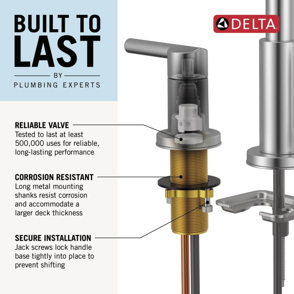 Delta Chamberlain Gold Widespread Double Handle Bathroom Faucet in Champagne Bronze