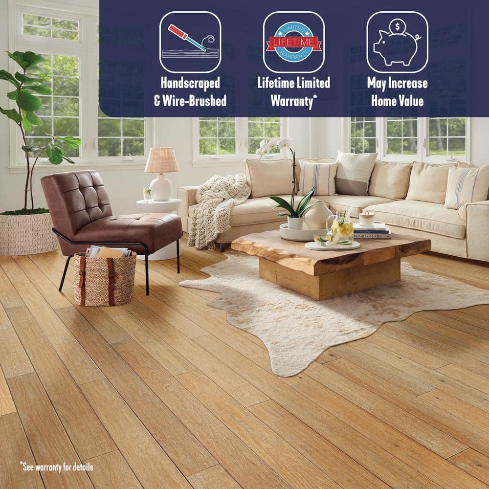 Bruce American Vintage Cozy Living Red Oak 3/4 in. T x 5 in. W
