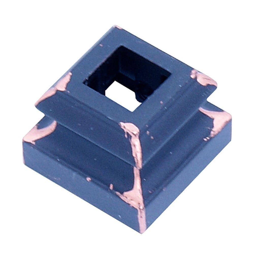 A single green leaf against a white background.