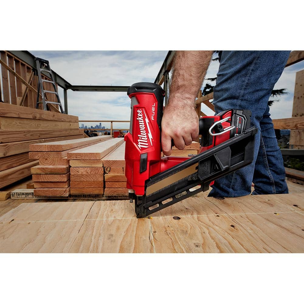 Milwaukee M18 FUEL 18V Lithium-Ion Cordless 7-1/4 in. Rear Handle Circular Saw with 30-Degree Framing Nailer (2-Tool)