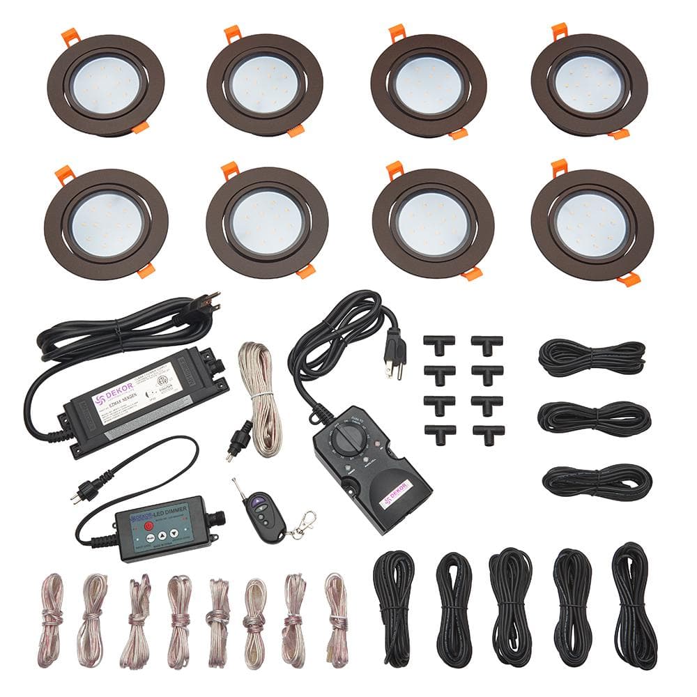 A single green leaf against a white background.