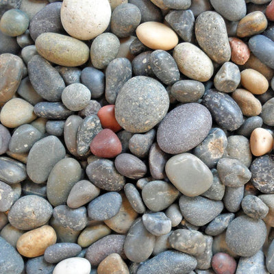 Butler Arts 0.50 cu. ft. 40 lb. 1/4 in. - 1/2 in. Unpolished Mixed Mexican Beach Pebble Bag (20-Pack Pallet) - Super Arbor