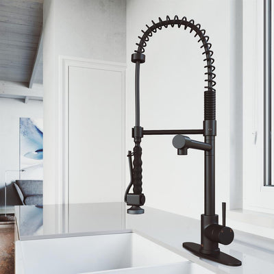 Zurich Single-Handle Pull-Down Sprayer Kitchen Faucet with Deck Plate in Matte Black - Super Arbor