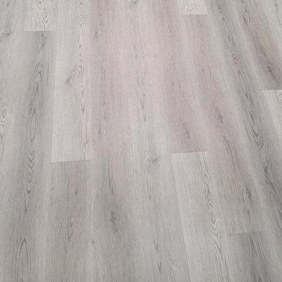 London Sky Oak 12-mil x 7-in W x 48-in L Waterproof Interlocking Luxury Vinyl Plank Flooring (19.22-sq ft/ Carton)