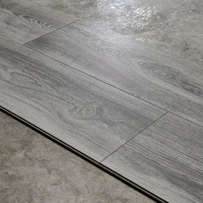 Home Decorators Collection Water Resistant EIR Silverton Oak 8 mm Thick x 7-1/2 in. Wide x 50-2/3 in Length Laminate Flooring (23.69 sq. ft./ case)* - Super Arbor